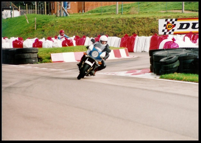 640x453 pixels (121K)